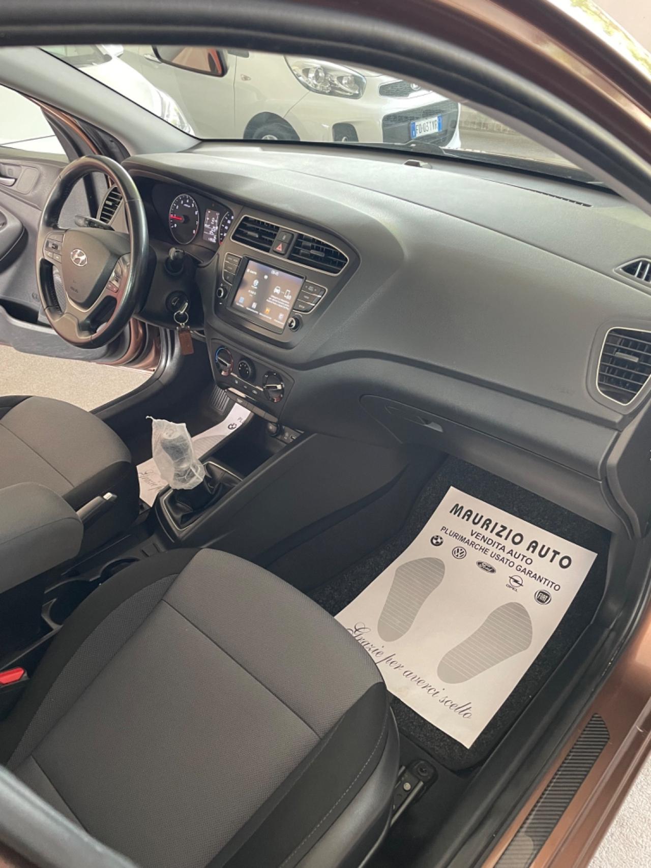 HYUNDAI I-20 GPL DI SERIE SPORT NAV RETROCAMERA ECC