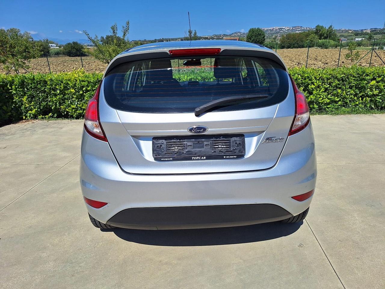 Ford fiesta 1.4 GPL 95cv.Distribuzione Ok