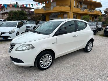 Lancia Ypsilon 5 Porte Ypsilon 0.9 t.air Gold ecochic metano 80cv