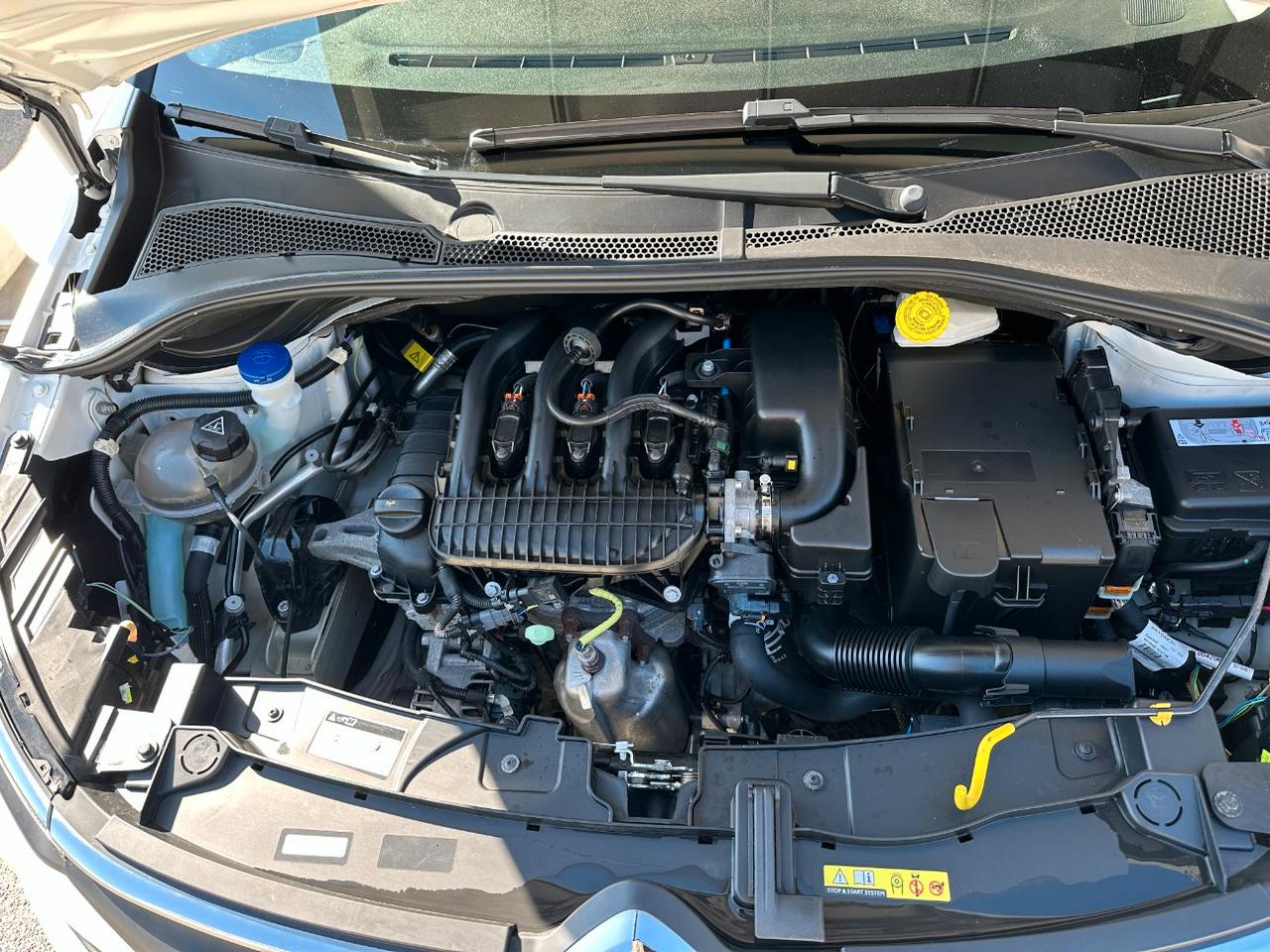 Citroen C3 1.2 puretech Shine s&s 83cv