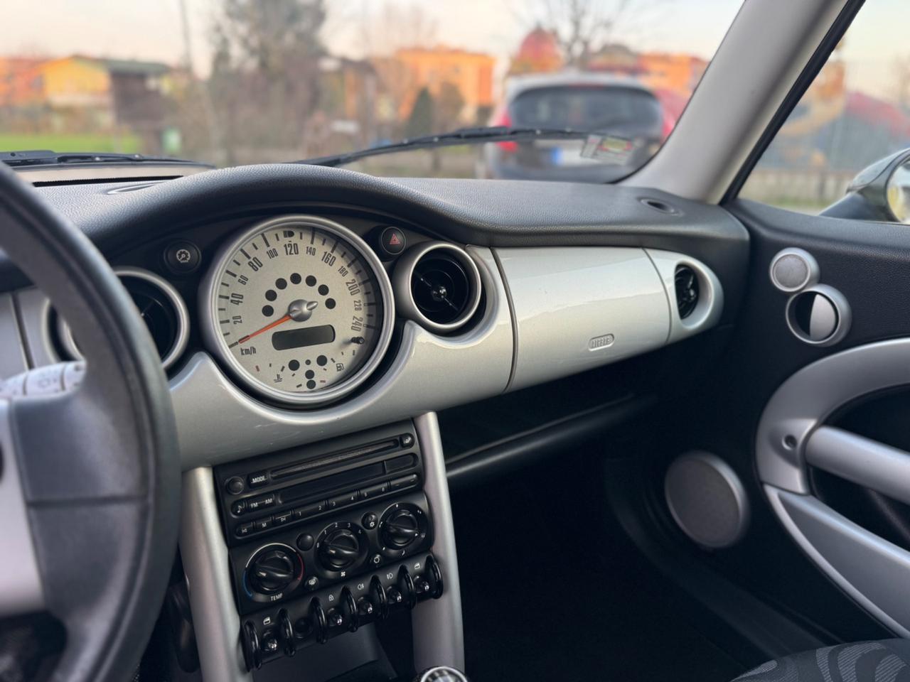 Mini 1.6 16V One de luxe