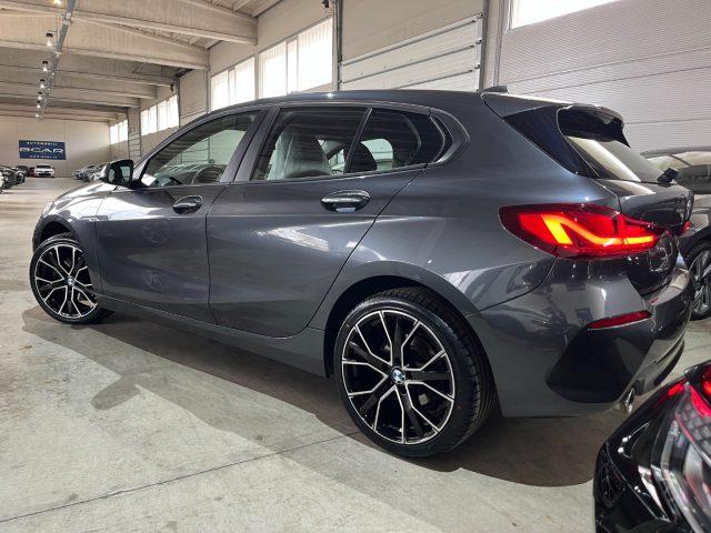 BMW 118 i 5p. Business Advantage "18 Msport /Nav/F.Led/Par