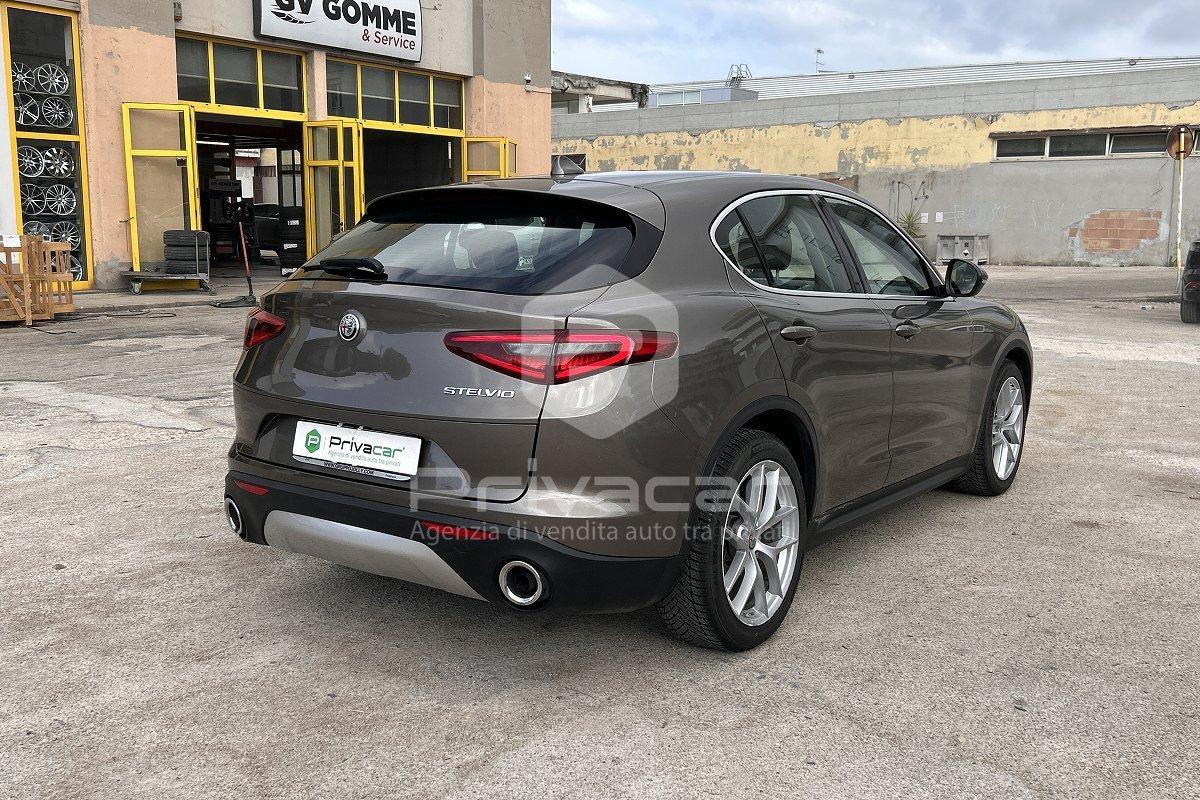 ALFA ROMEO Stelvio 2.2 Turbodiesel 180 CV AT8 RWD Executive