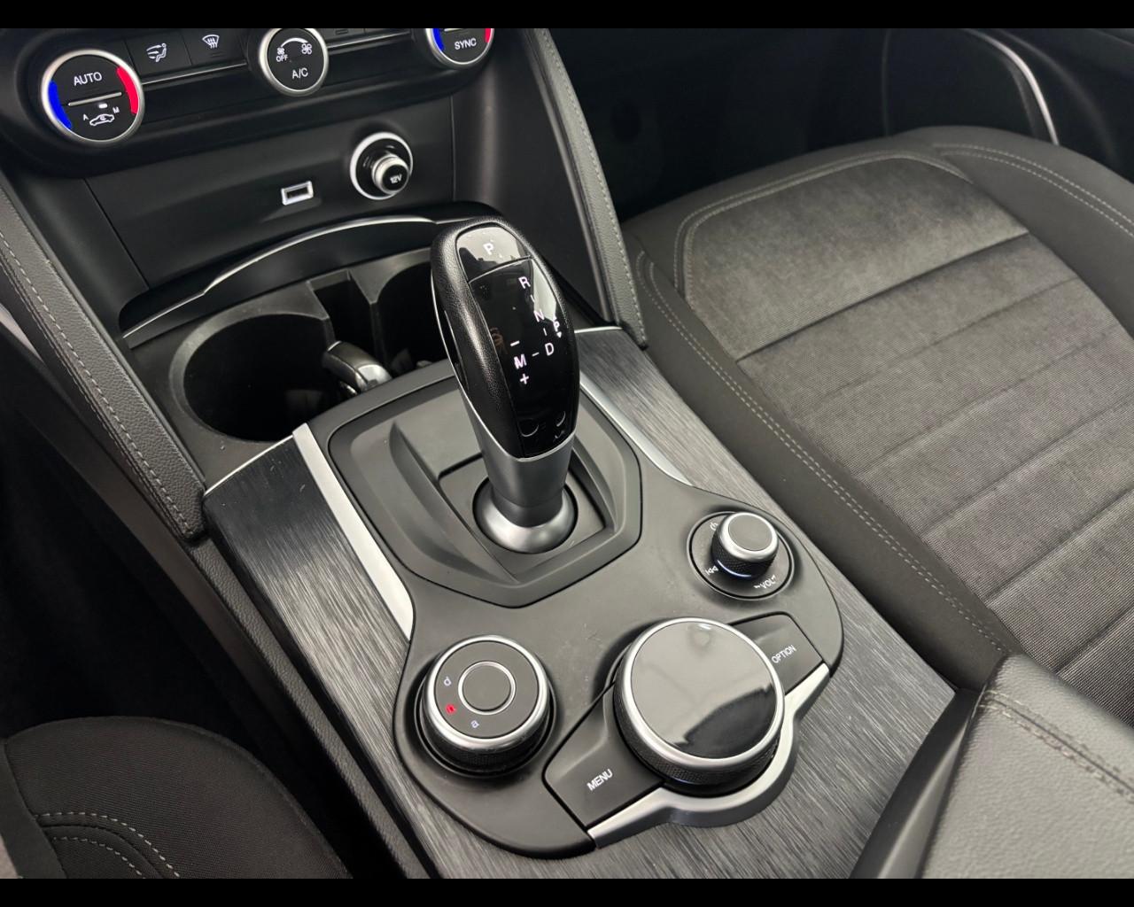 ALFA ROMEO Stelvio 2.2 t Business Q4 190cv auto