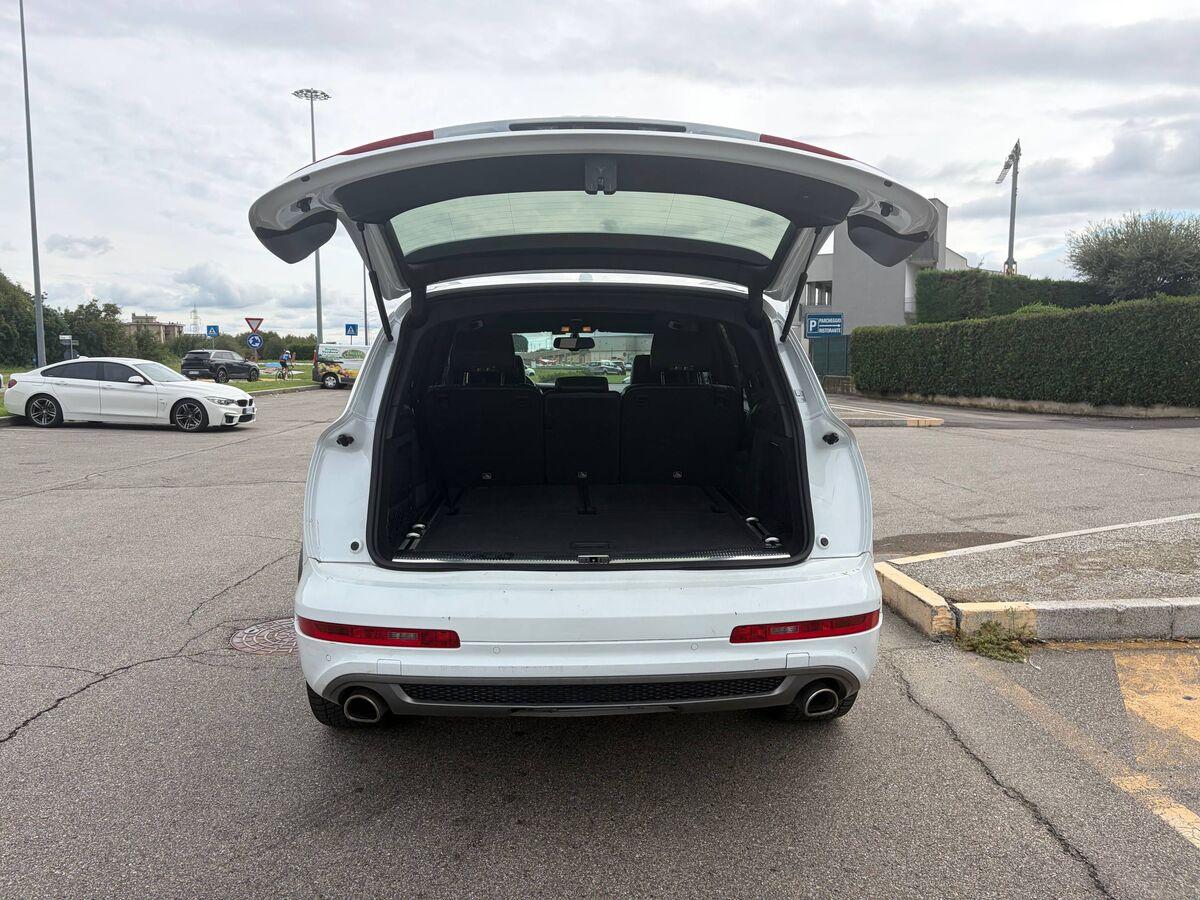 Audi Q7 3.0 tdi S LINE quattro 245cv tiptronic