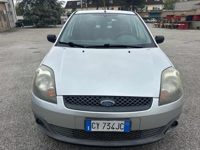 FORD Fiesta 1.4 TDCi 5p. Ghia senza nessun lavoro da fare