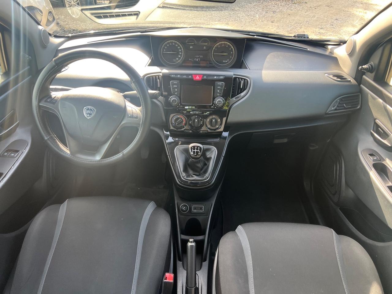 Lancia Ypsilon 1.2 Benzina Gold Permute Rate Neopatentati