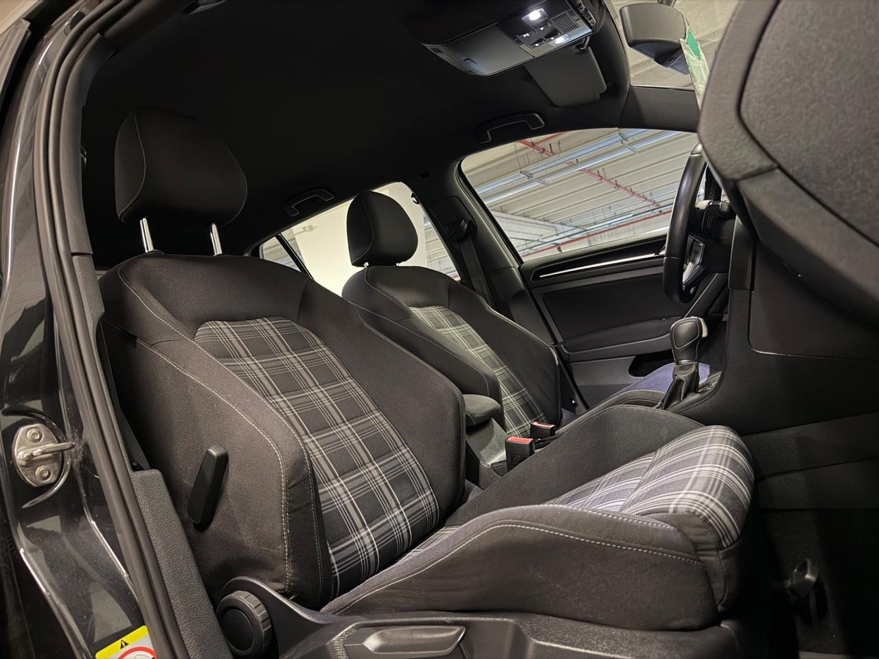 Volkswagen Golf GTD 2.0 TDI DSG 5p. BlueMotion Technology