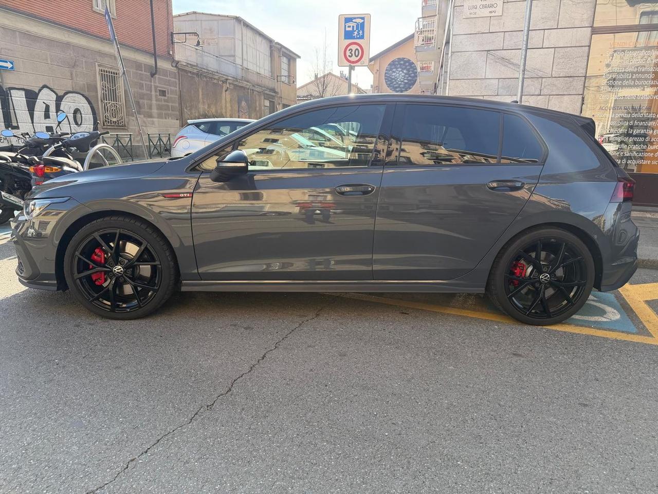 Volkswagen Golf 2.0 TSI GTI GTi #9211