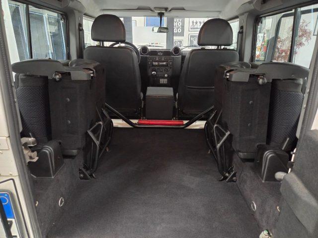 LAND ROVER Defender 90 2.4 TD4 AUTOVETTURA