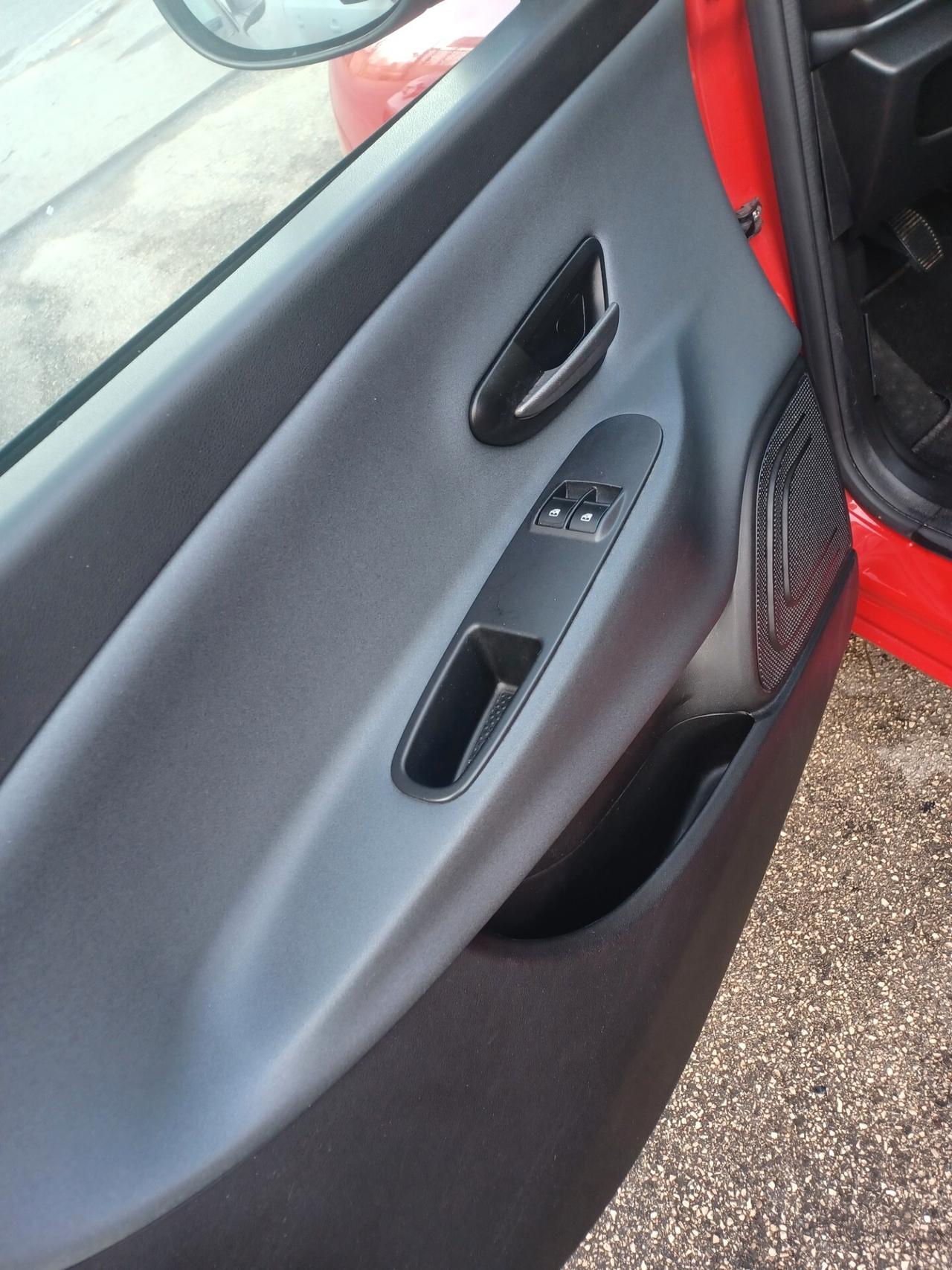 Lancia Ypsilon 1.2 GPL Unica proprietaria 12/2016