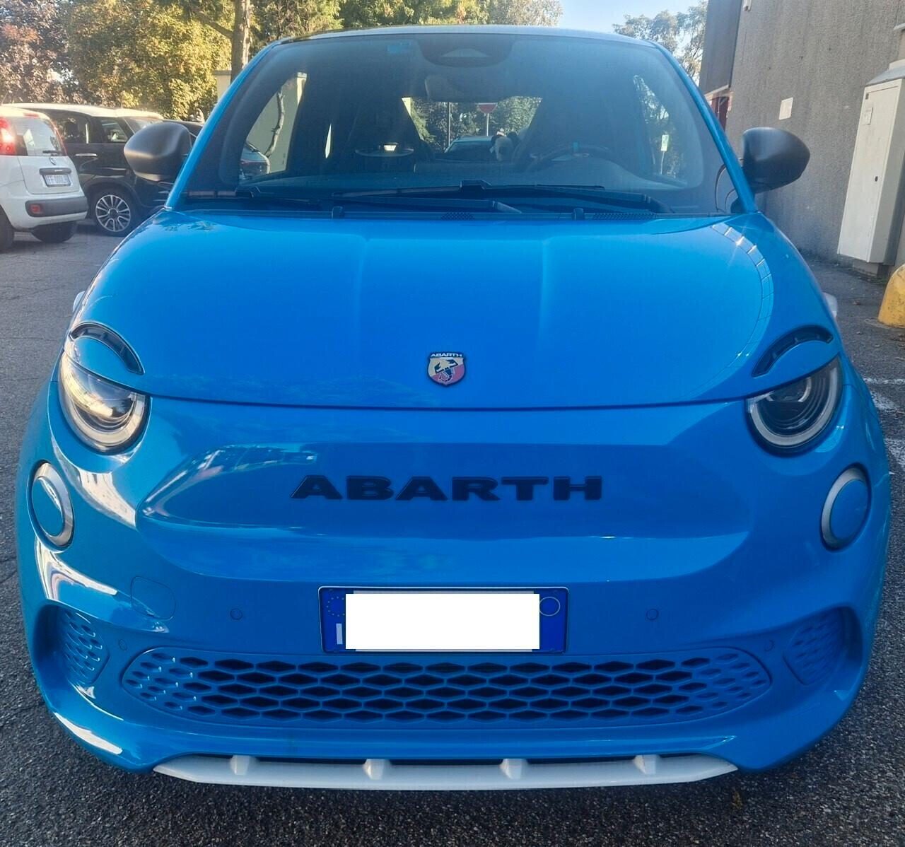 Abarth 500e Scorpionissima