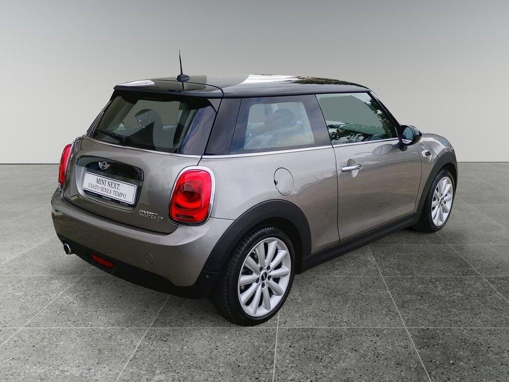 Mini Cooper D 1.5 D Cooper D Business XL DCT