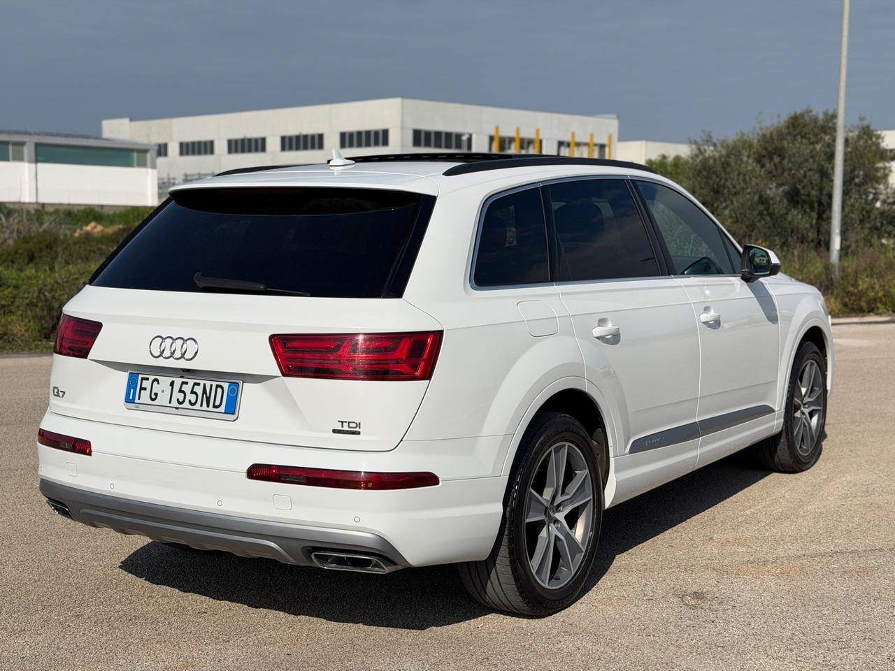 Audi Q7 3.0 TDI 218 CV ultra quattro tiptronic sport plus