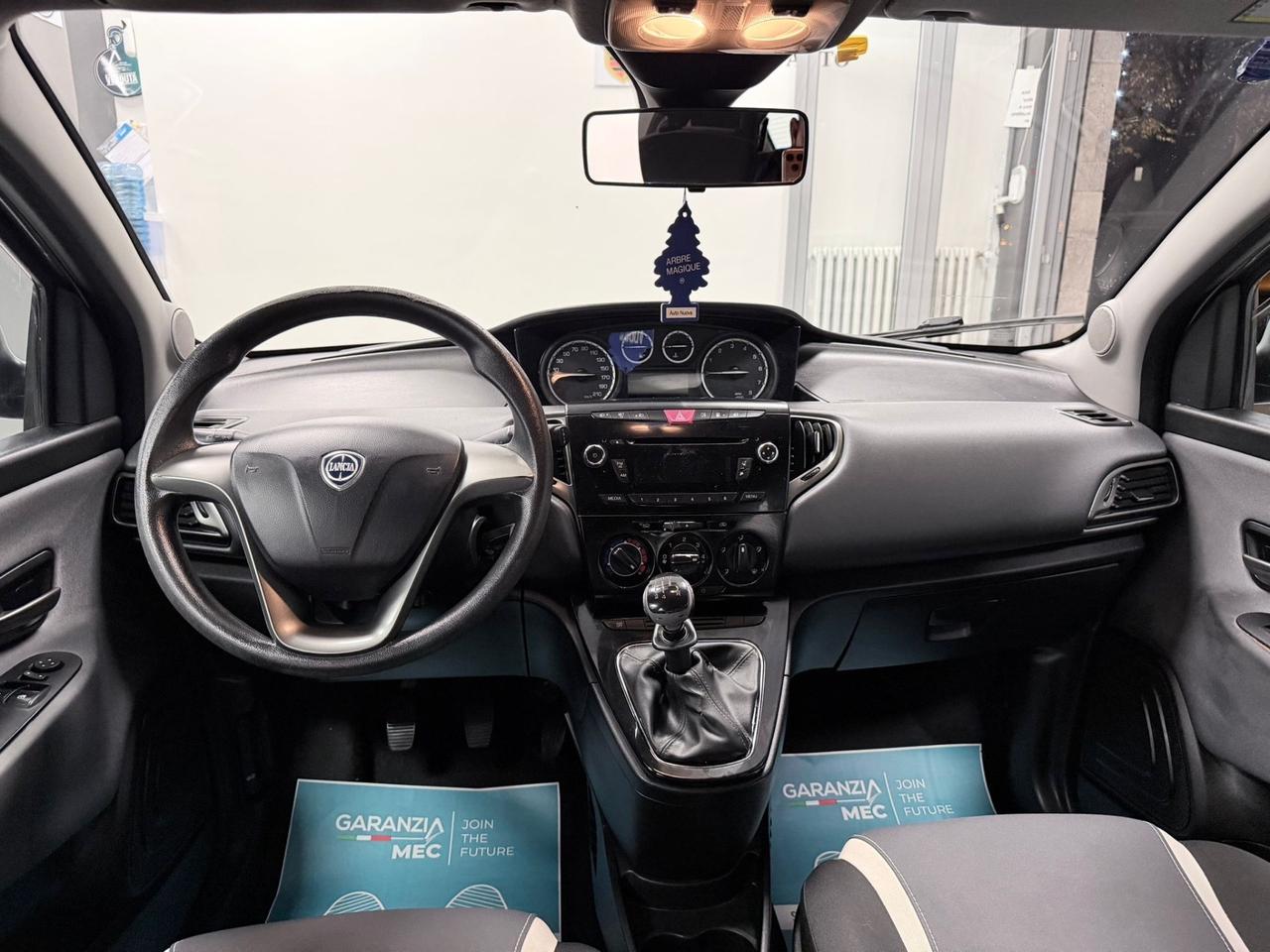 Lancia Ypsilon 0.9 TwinAir 85 CV 5 porte Metano Ecochic Elefantino