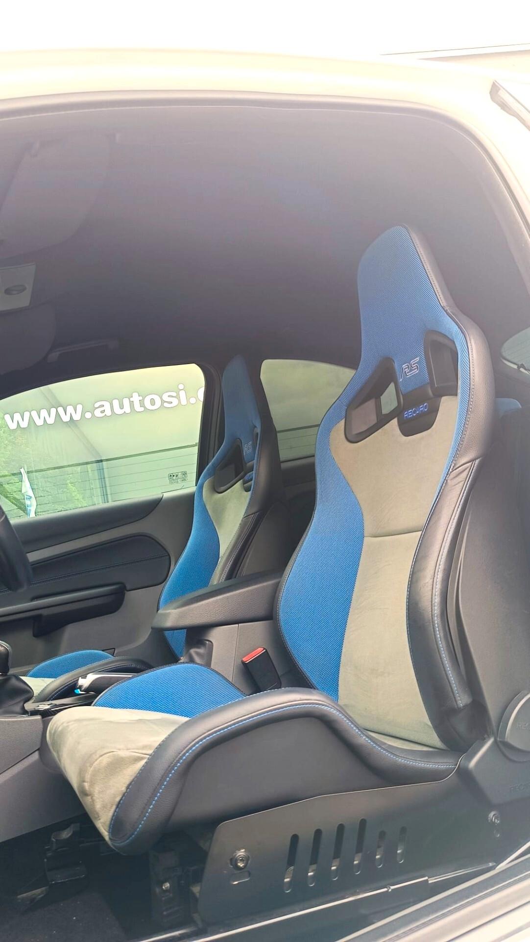 Ford Focus 2.5T (305CV) 3p. RS
