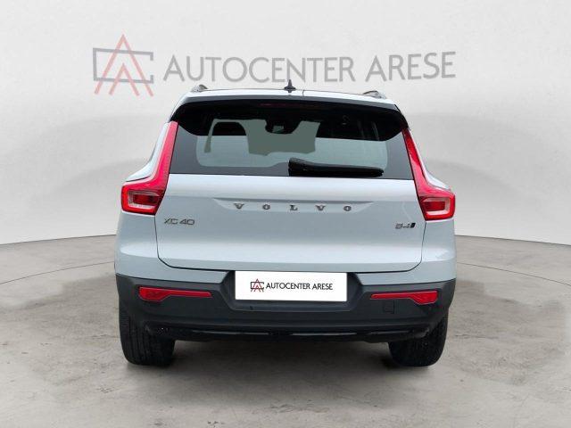 VOLVO XC40 B4 AWD Geartronic R-design