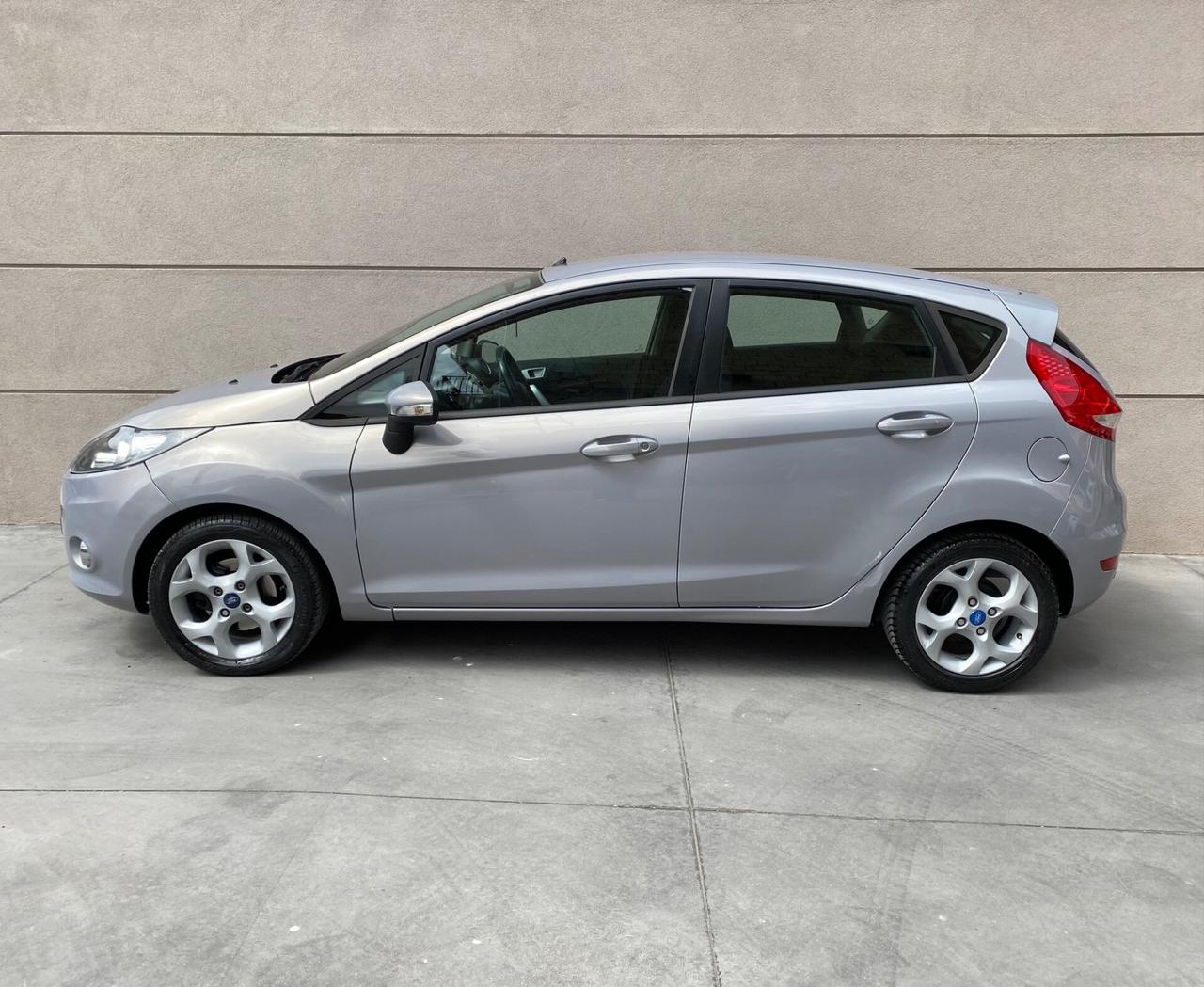 Ford Fiesta 1.4 GPL Casa Madre