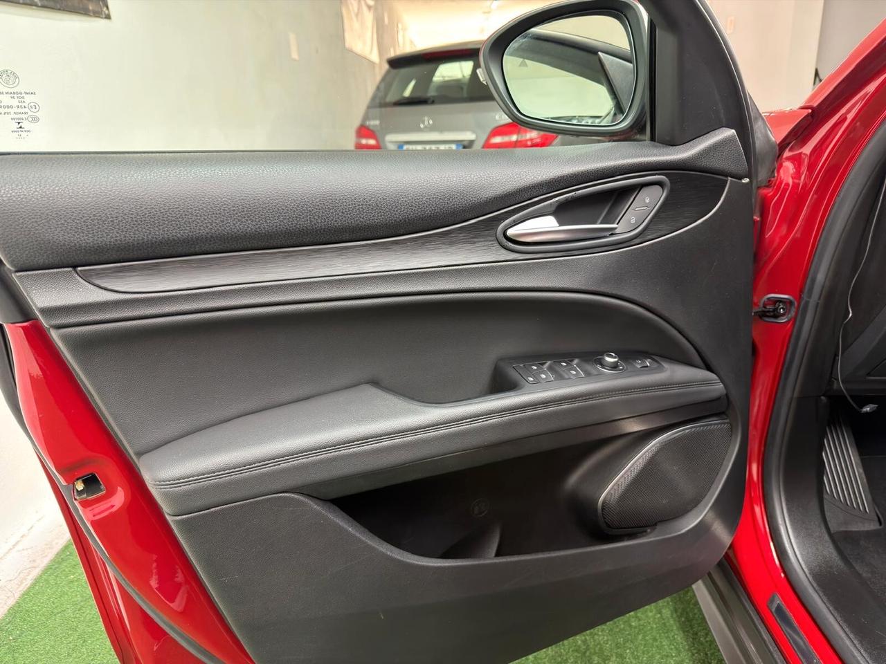 Alfa Romeo Stelvio 2.2 Turbodiesel 180 CV AT8 RWD Executive