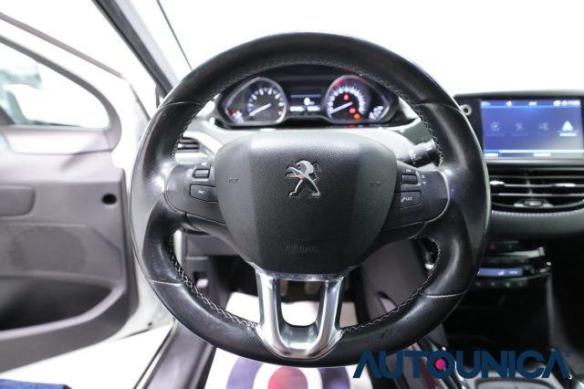 PEUGEOT 2008 1.2 PURETECH 82 S&S ALLURE NEOPATENTATI