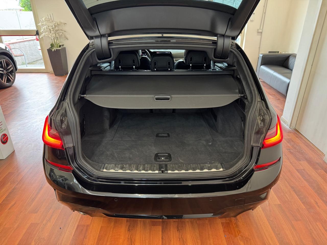 BMW 320 d XDRIVE AUT. M SPORT DARK NIGHT - MY20