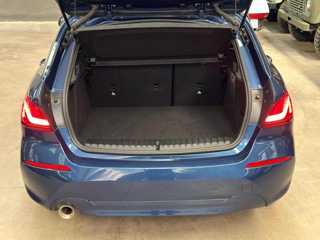 BMW 118 i 5p. Business Advantage