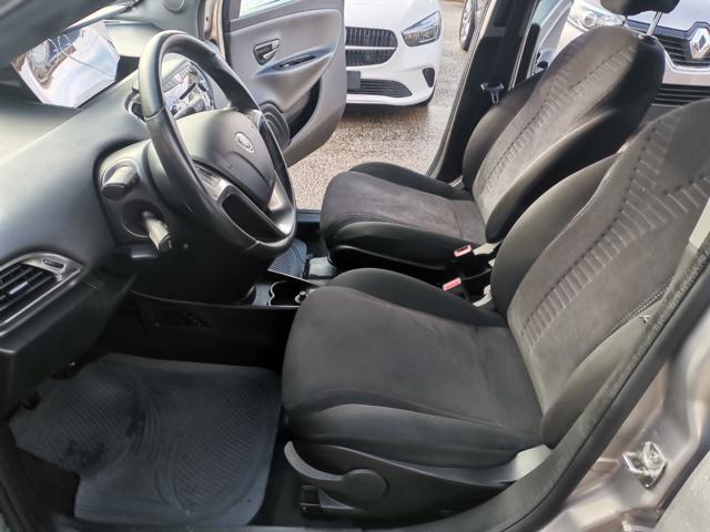 LANCIA Ypsilon 1.2 69 CV 5 porte Gold