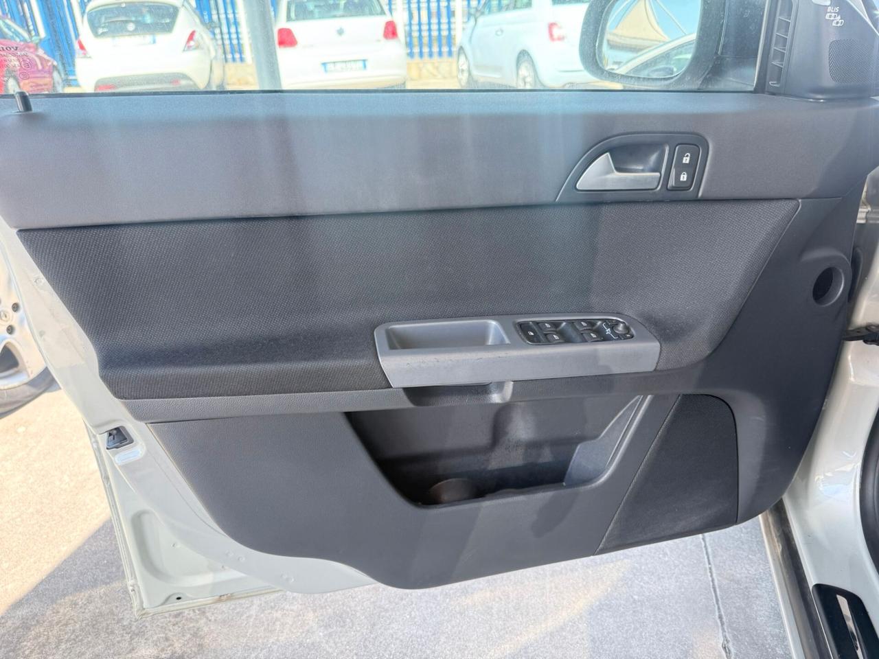 Volvo V50 D2 R-design