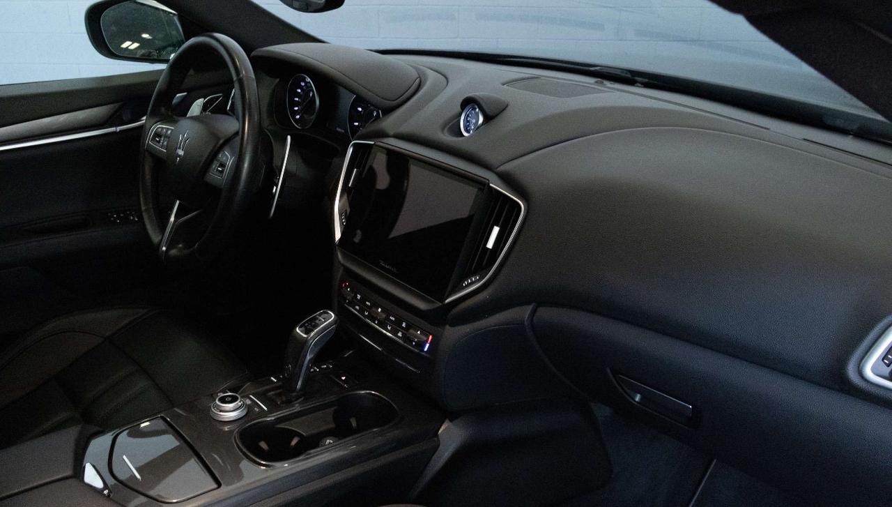 Maserati Ghibli 330 CV MHEV GT