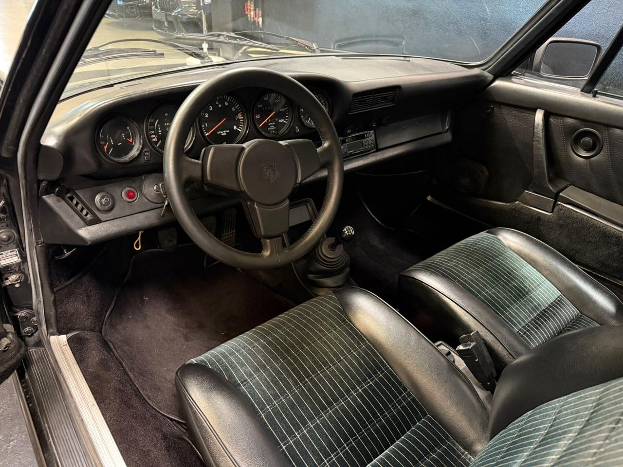 Porsche 911 3000 SC coupe asi oro