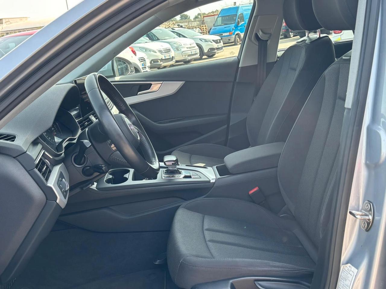 Audi A4 Avant 30 TDI/136 CV S tronic Advanced