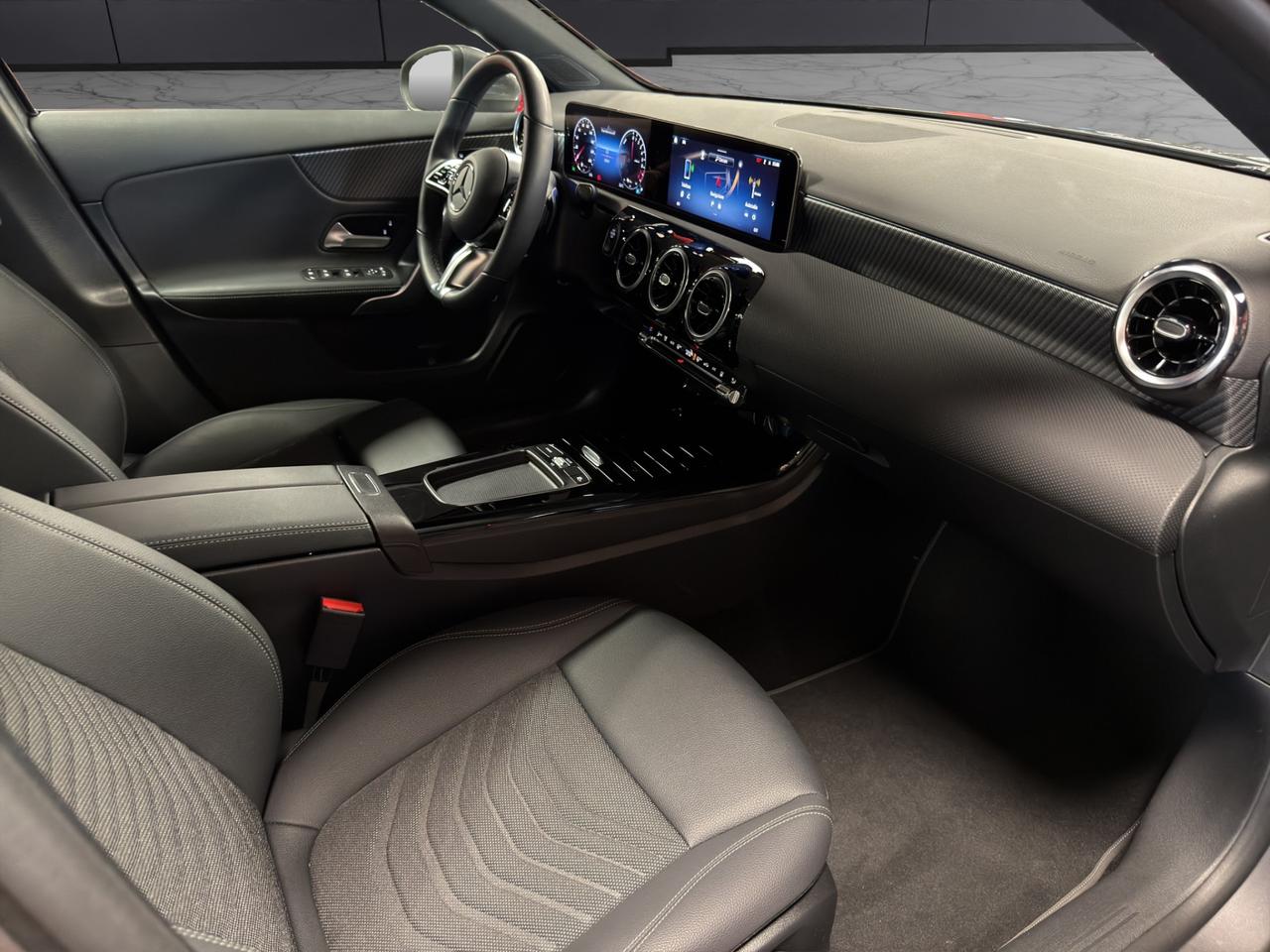 Mercedes A 250 e Plug-In-Hybrid Progressive Advanced Speedshift DCT AMG 8G