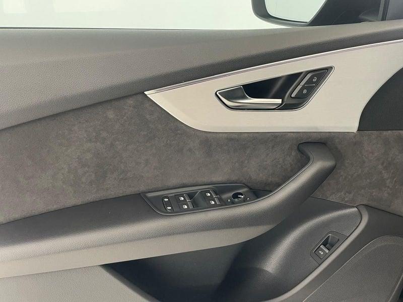 Audi Q8 50 TDI 286 CV quattro tiptronic Sport