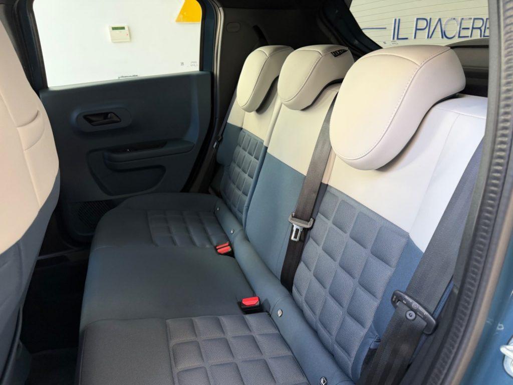 Fiat Grande Panda 1.2 Hybrid 110 CV S&S La Prima tua da €249,00