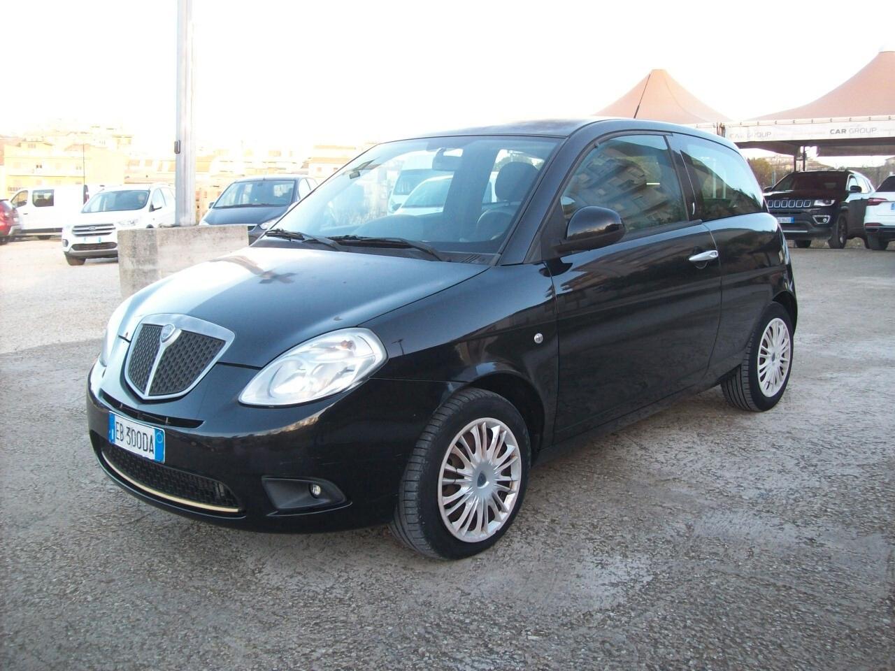 LANCIA YPSILON 1.3 MTJ CV.75 ORO "2010"