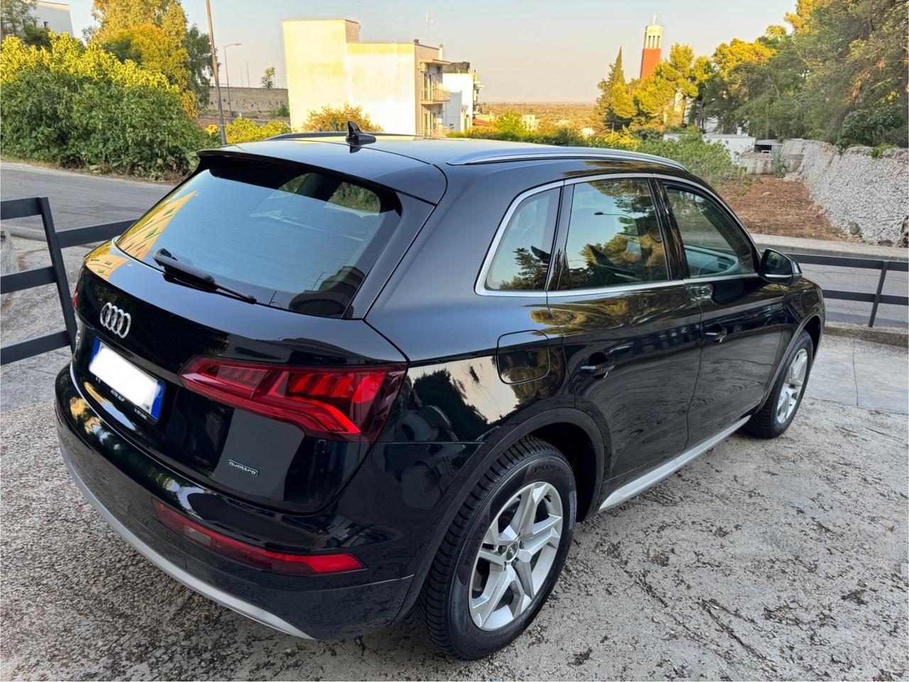 Audi Q5 2.0 TDI QUATTRO-SOLO 63.000 KM- 2020