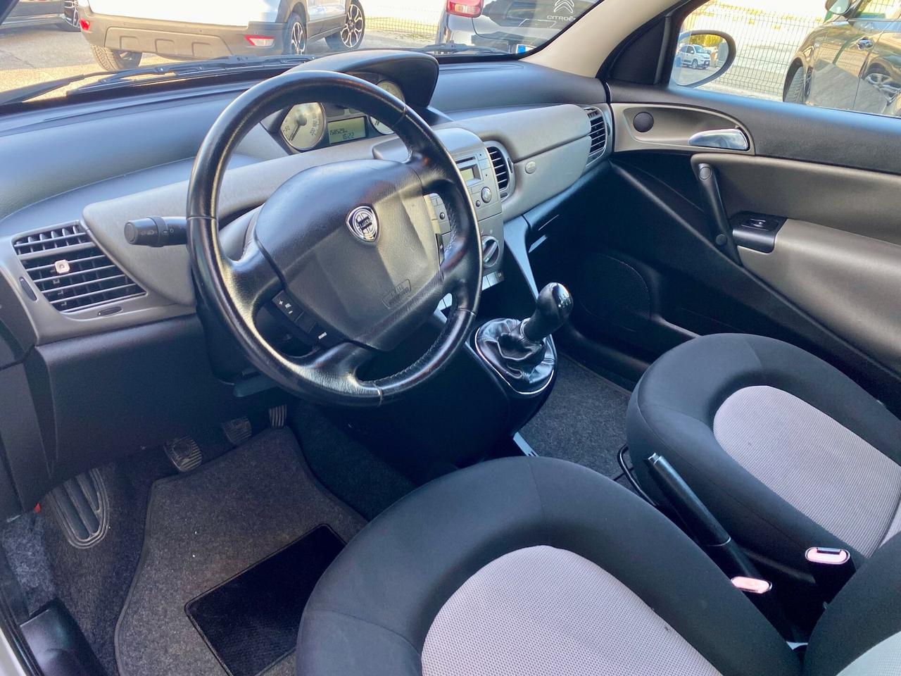 Lancia Ypsilon 1.3 Multijet 16V Argento