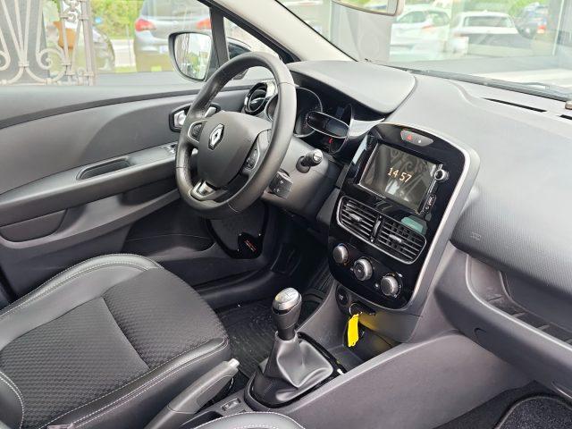 RENAULT Clio Sporter TCe 12V 75 CV Moschino Zen