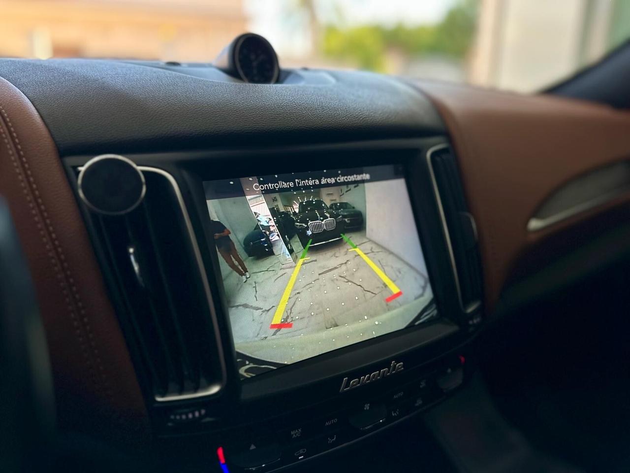Maserati Levante 3.0 V6 Granlusso 250cv Q4 *tetto*