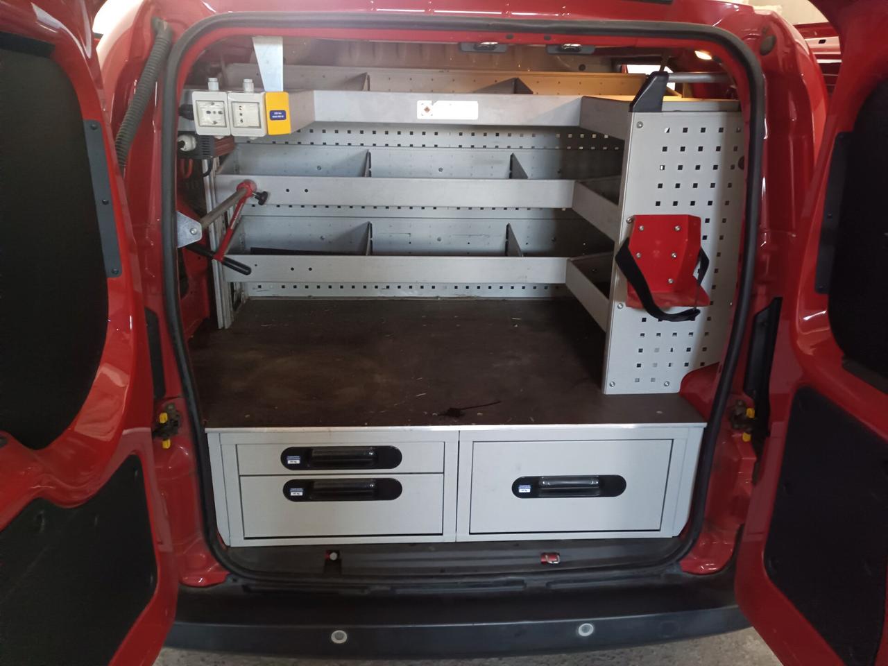 Fiat Fiorino 1.3 MJT 95CV Cargo Adventure