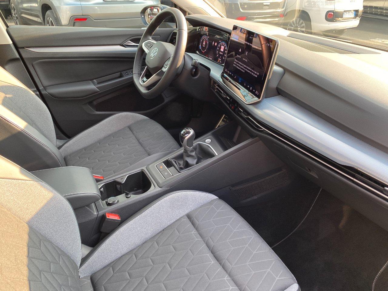 Volkswagen Golf 1.5 TSI 116 CV LIFE GOAL, WINTER PACK, FARI LED, CARPLAY, LUCI AMBIENTE