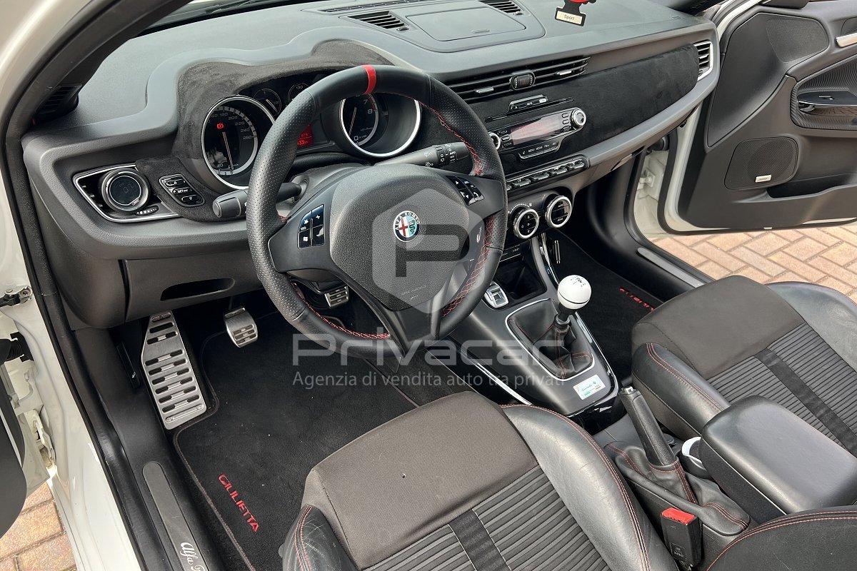 ALFA ROMEO Giulietta 1750 TBi Quadrifoglio Verde