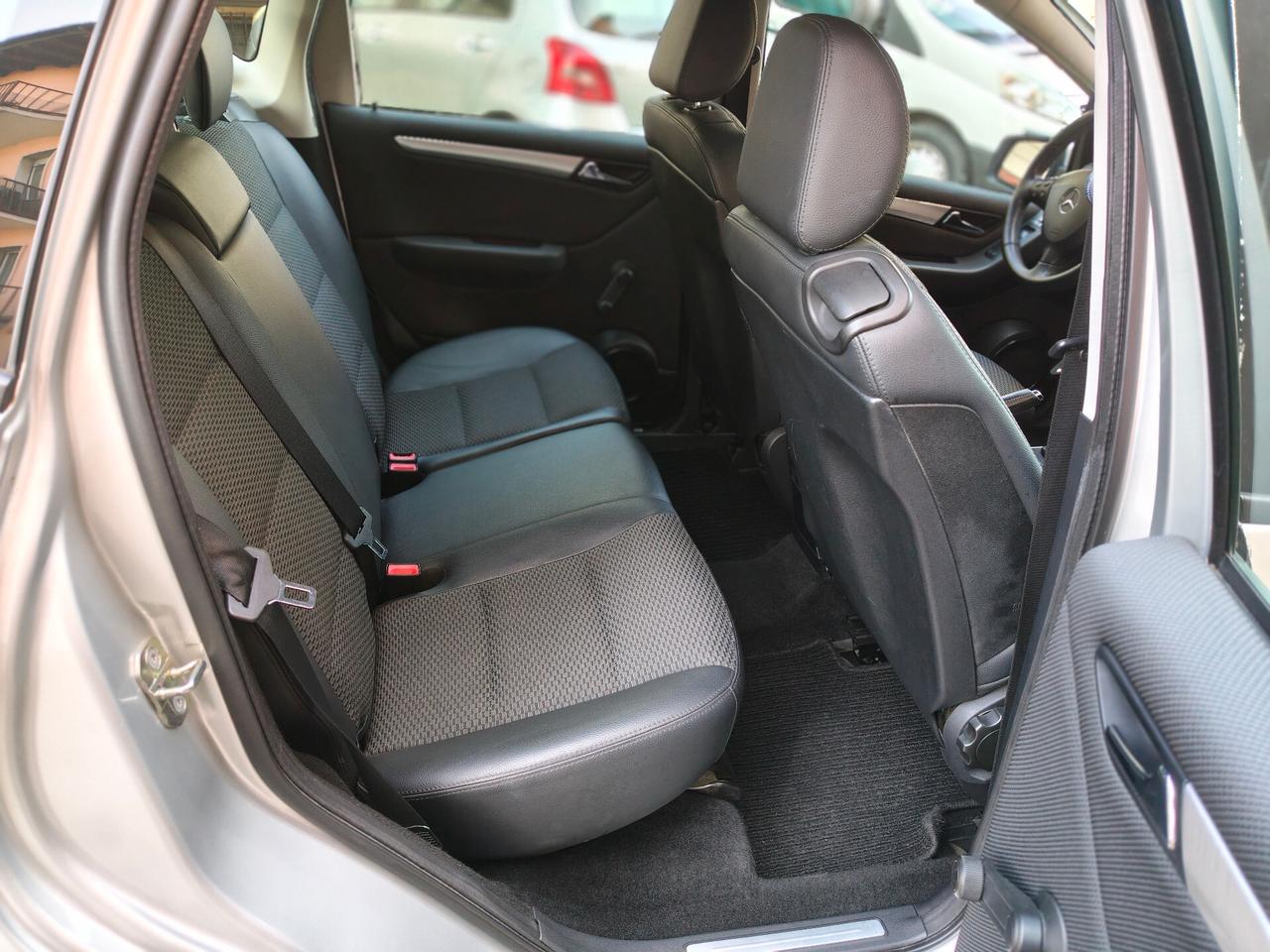 Mercedes A 160 cdi BlueEFFICENCY Avantgarde