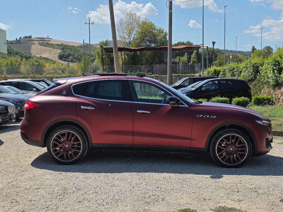 MASERATI LEVANTE 3.0 Diesel 275 CV Q4 Granlusso