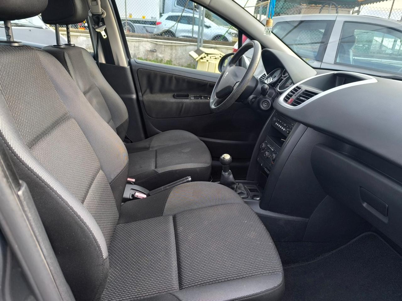 Peugeot 207 1.4 HDi 70CV FAP 5p. XS