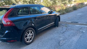 Volvo XC 60 XC60 D5 AWD Geartronic Momentum