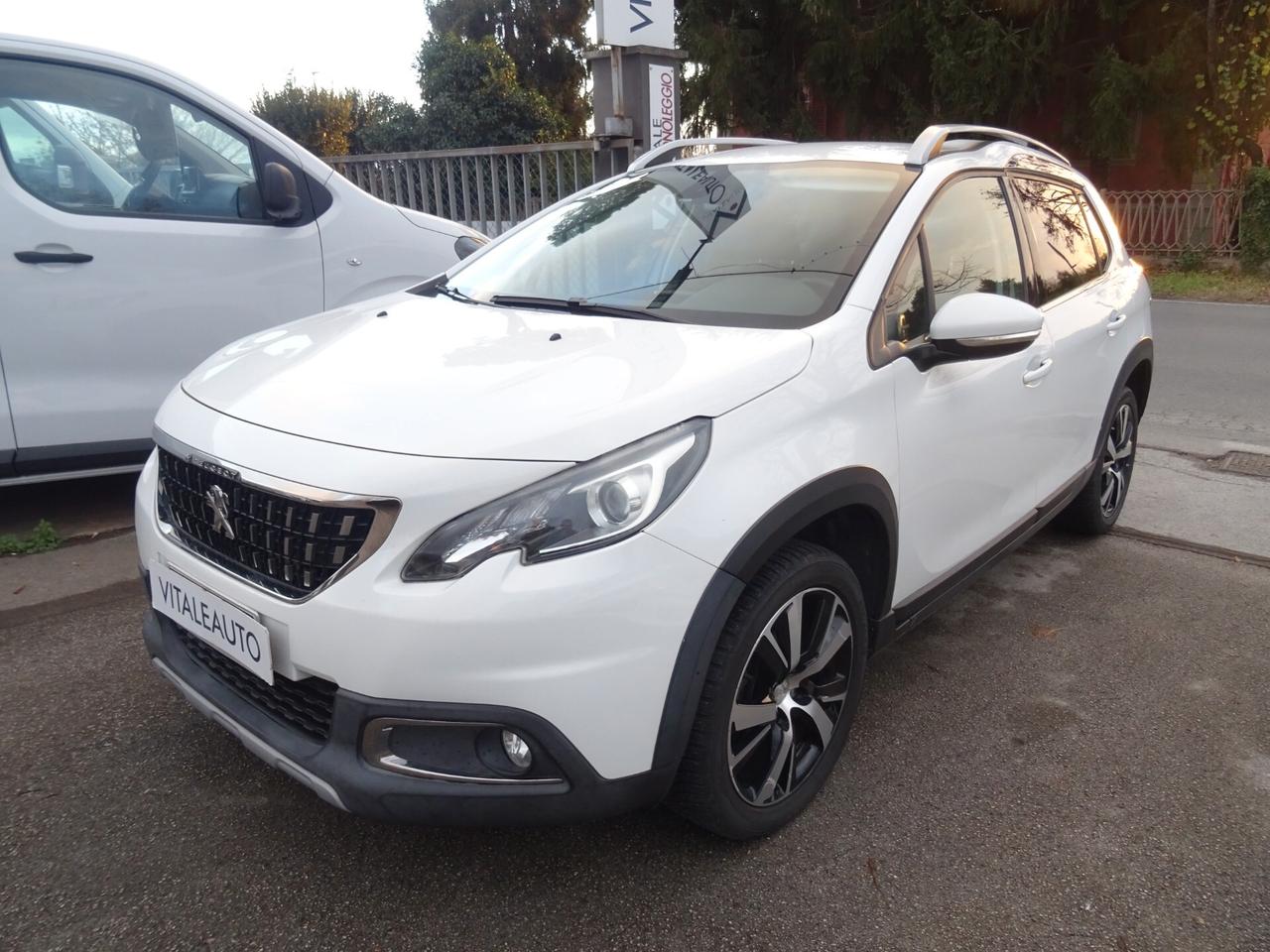 Peugeot 2008 BlueHDi 120 Allure