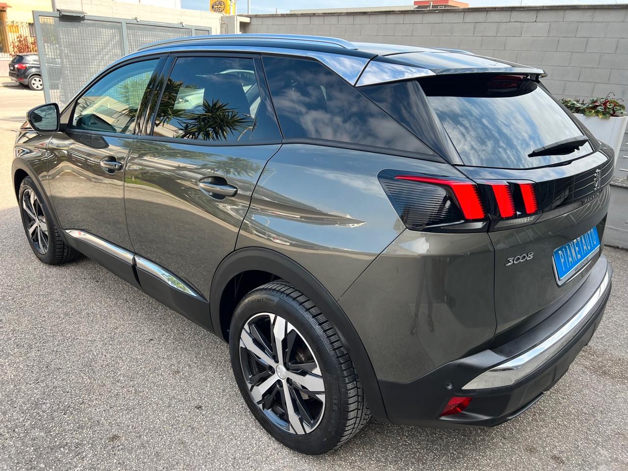 Peugeot 3008 1.5 bluehdi 130CV eat8 ALLURE NAVI/CAMERA/18; PERFETTA!!