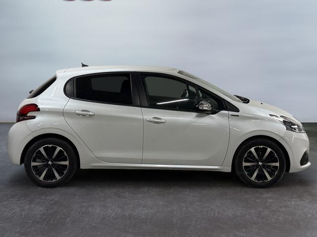 PEUGEOT 208 1° serie PureTech 82 Stop&Start 5 porte Signature