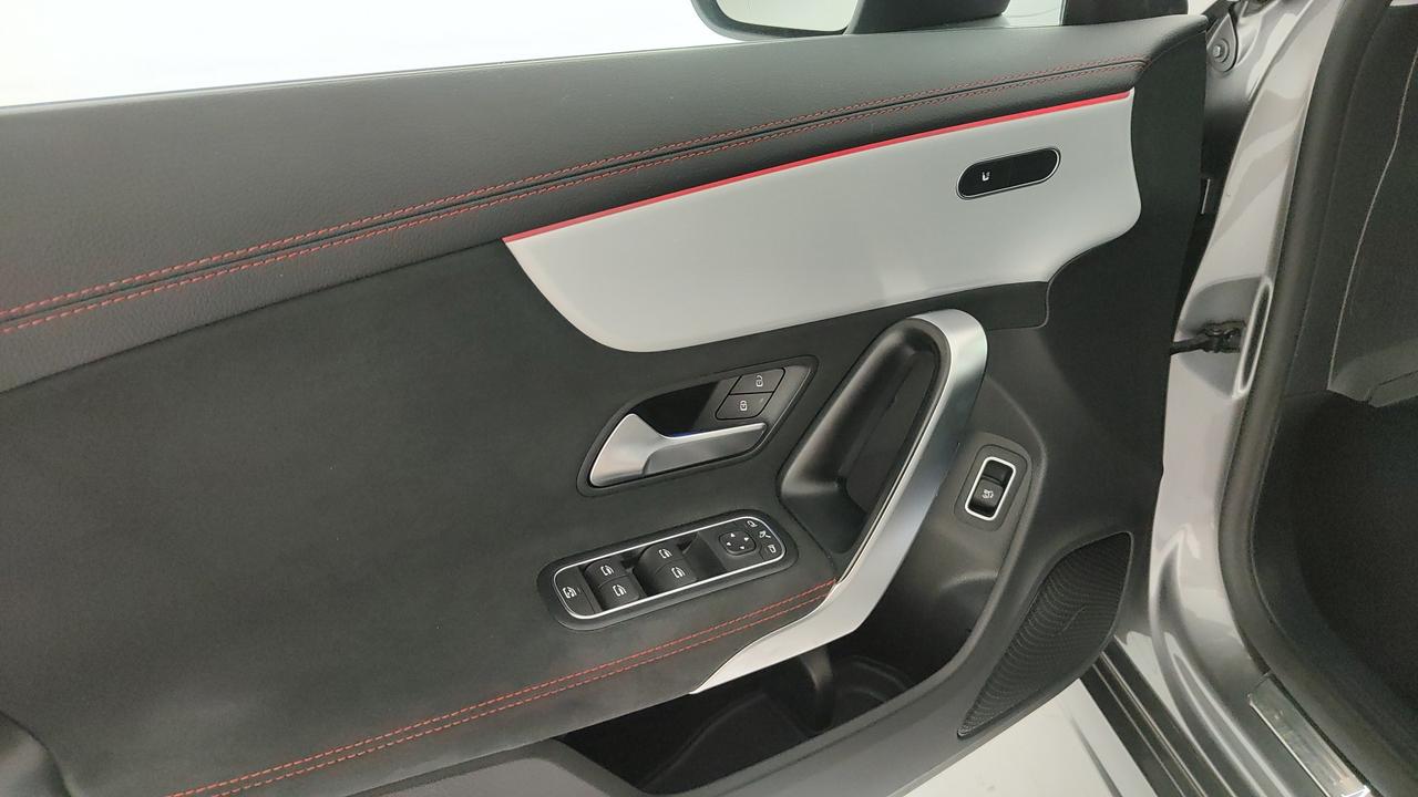 Mercedes-Benz CLA Sh.Brake - X118 2023 - CLA Shooting Brake 200 d AMG Line Premium Plus auto